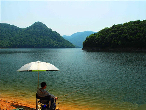 夏天影响钓鱼的因素有哪些_WWW.YUJUCEPING.COM