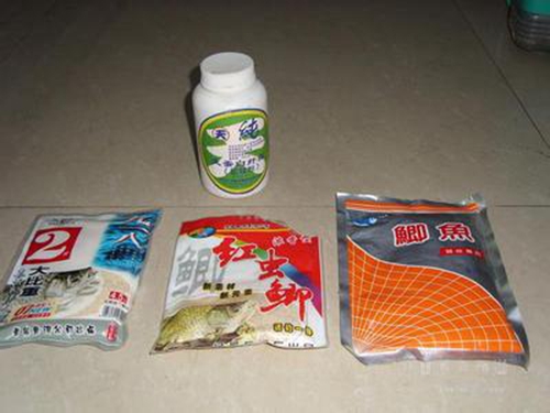 秋天钓鲫鱼五大技巧_WWW.YUJUCEPING.COM