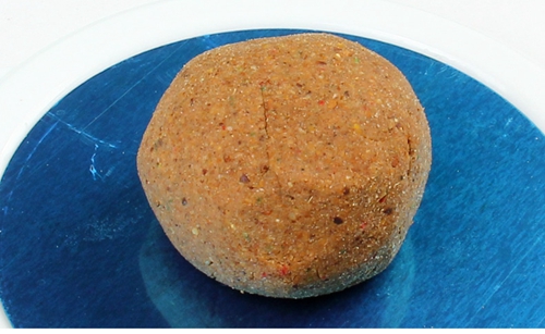 秋天野钓用饵打窝技巧_WWW.YUJUCEPING.COM