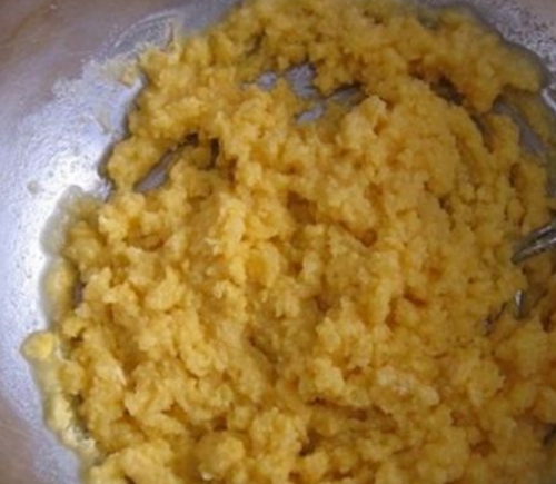 秋天池塘钓鲤鱼的饵料技巧_WWW.YUJUCEPING.COM