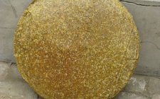 水库手竿钓鱼首选豆饼打重窝