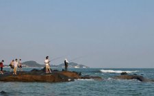 夏天近海钓鱼选择钓点的技巧