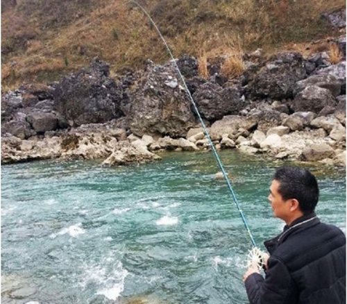 北方地区溪流钓中的跑漂钓法_WWW.YUJUCEPING.COM