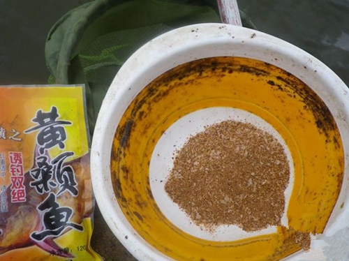 夏天钓鱼天气热怎么用饵料_WWW.YUJUCEPING.COM