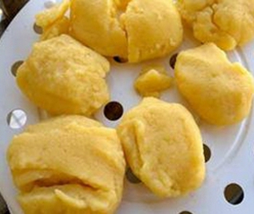 自制高效钓大鲤鱼饵料配方_WWW.YUJUCEPING.COM
