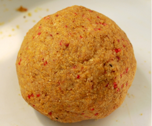 冬钓鲫鱼饵料配方_WWW.YUJUCEPING.COM
