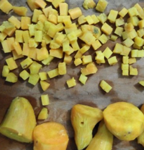 冬天钓鲤鱼红薯饵的制作方法_WWW.YUJUCEPING.COM